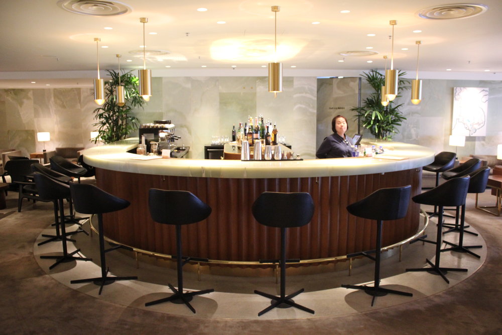 The Pier First Class Lounge by Cathay Pacific – The Bar