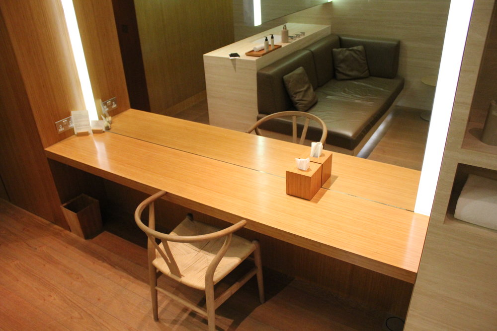 The Wing First Class Lounge by Cathay Pacific – Cabana dressing table