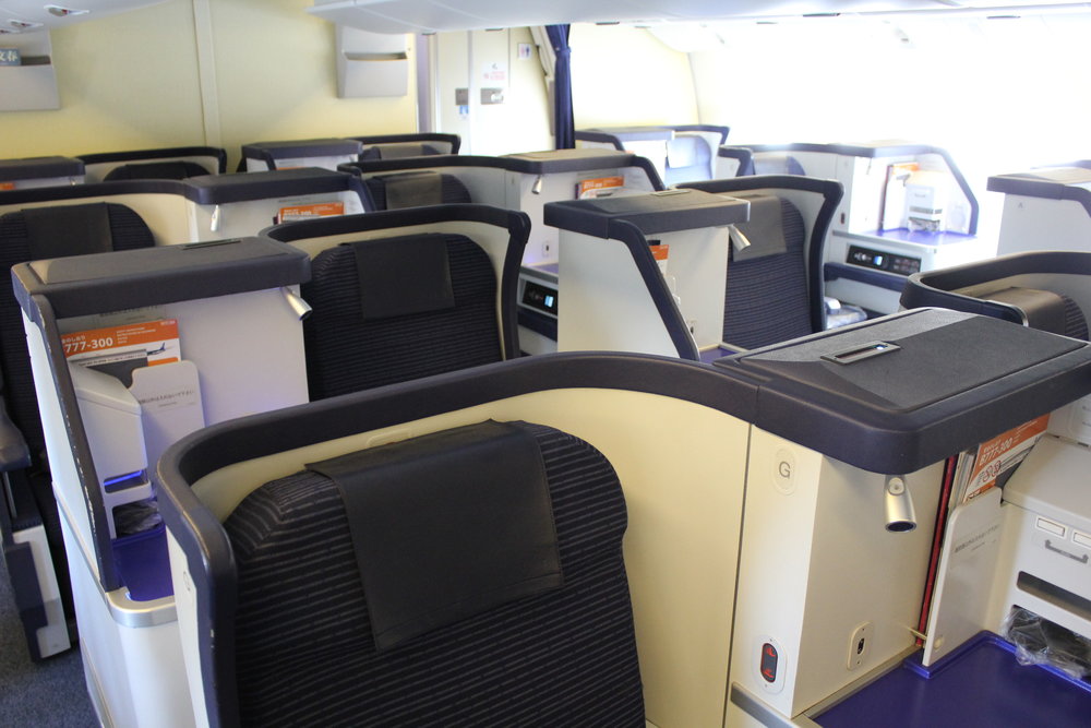 ANA 777 business class – Cabin