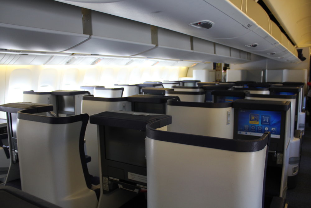 ANA 777 business class – Cabin