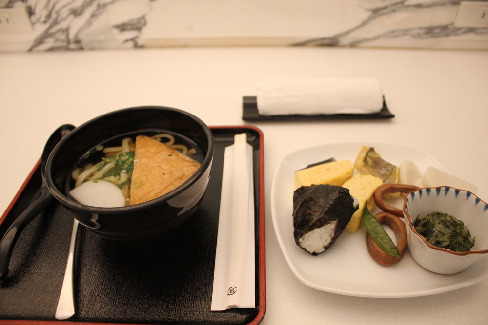 ANA Suite Lounge Tokyo Haneda – Breakfast