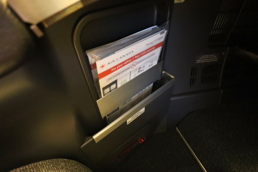 Air Canada 777 business class – Literature pocket