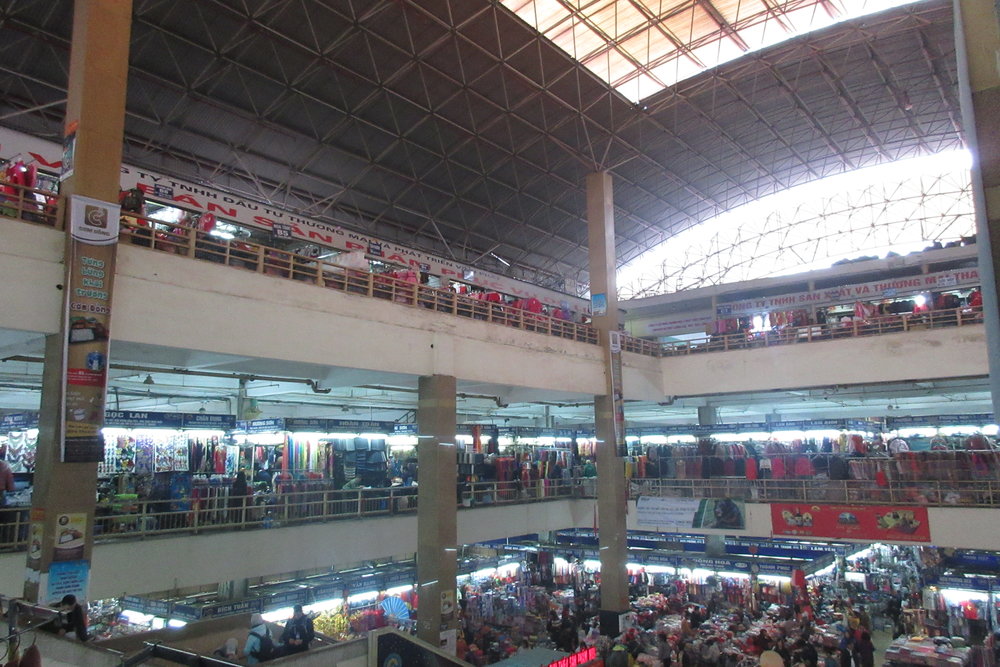 Old Quarter, Hanoi – Dong Xuan Market interior