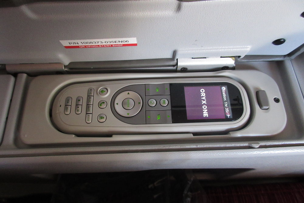 Qatar Airways 777 business class – Entertainment controls