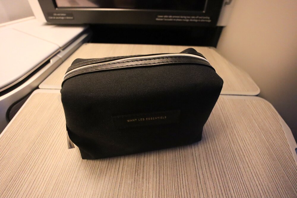 Air Canada 777 business class – Amenity kit by Want Les Essentiels