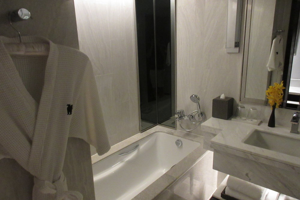 JW Marriott Bangkok – Bathtub