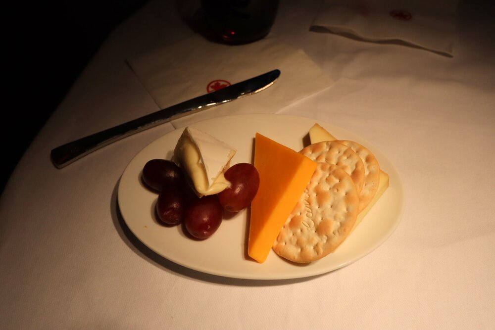 Air Canada 777 business class – Cheese plate