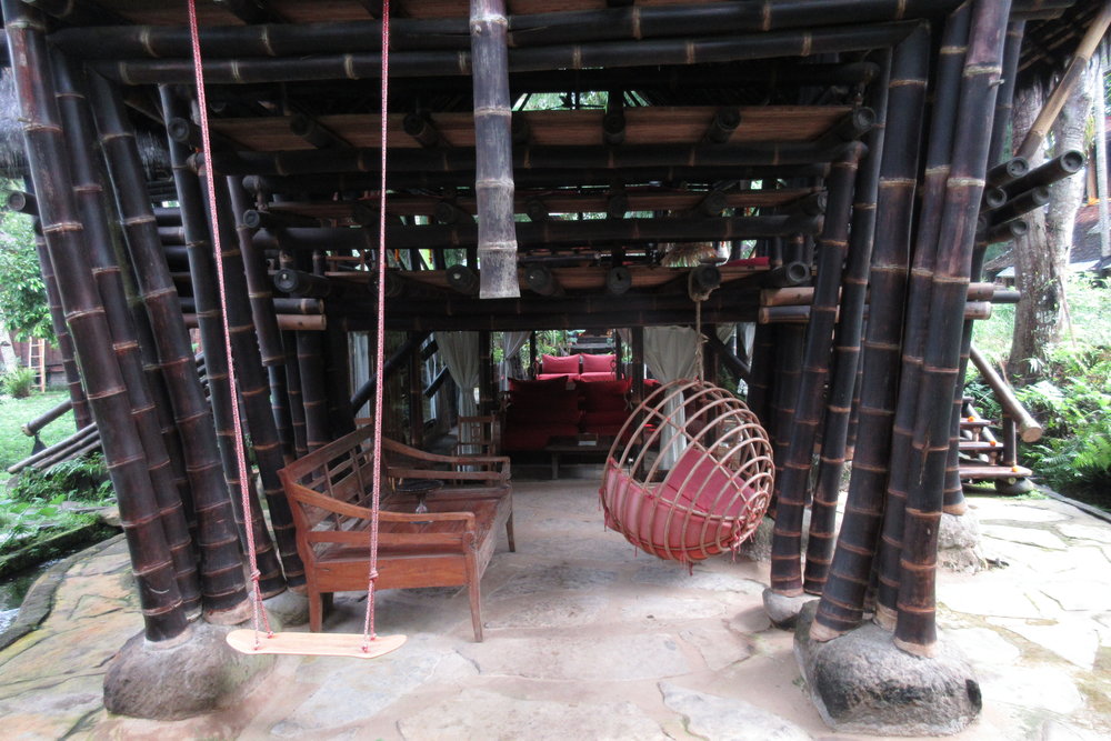 Bambu Indah Ubud – Swing set and hammock chair