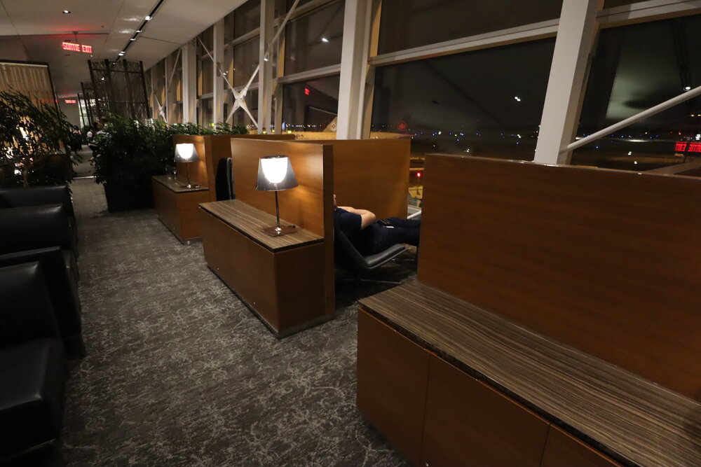 Air Canada Maple Leaf Lounge Montreal (Int’l) – Recliner seats