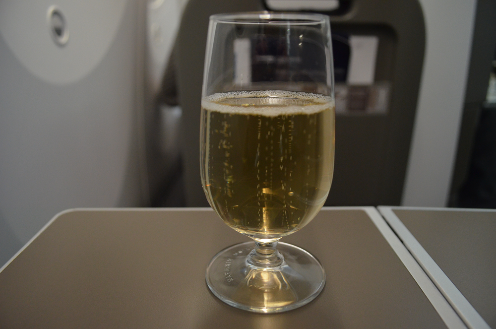 British Airways 787 business class – Welcome drink