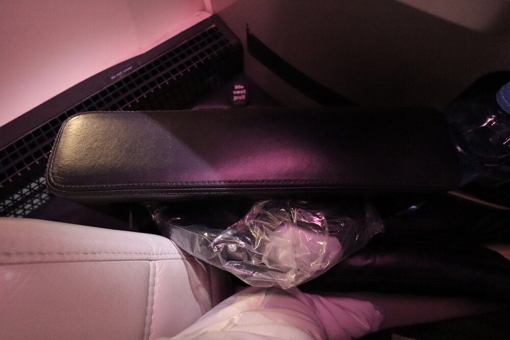 Air New Zealand business class – Armrest