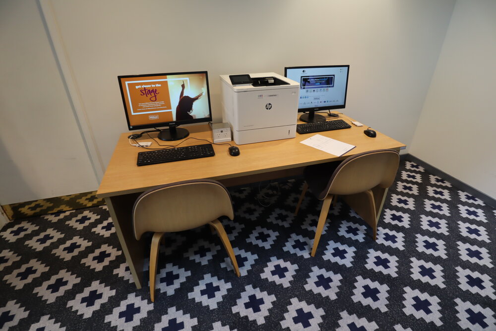 Chateau on the Park Christchurch – Computer workstations