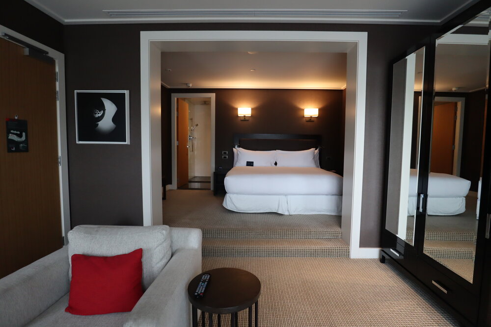 Hilton Queenstown – King Deluxe Lakeview room