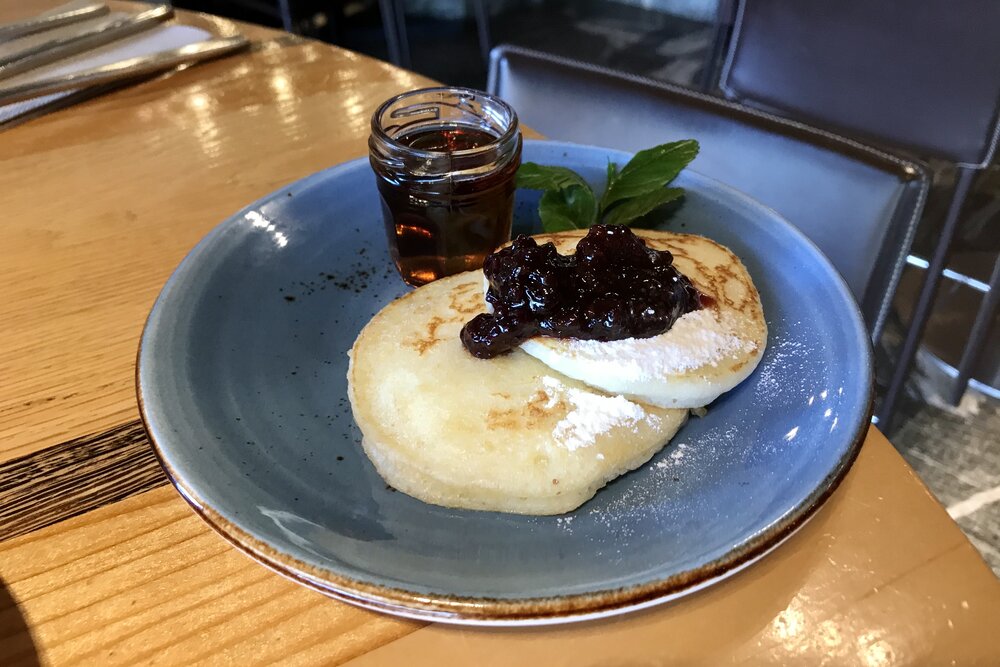 Hilton Queenstown – Blueberry pancakes