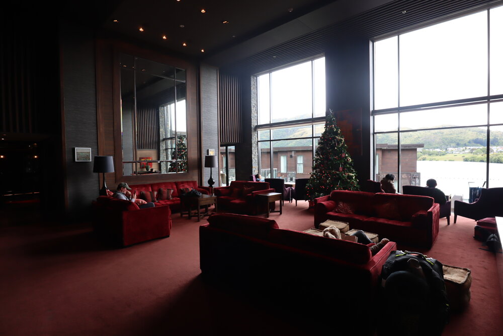 Hilton Queenstown – Lobby lounge