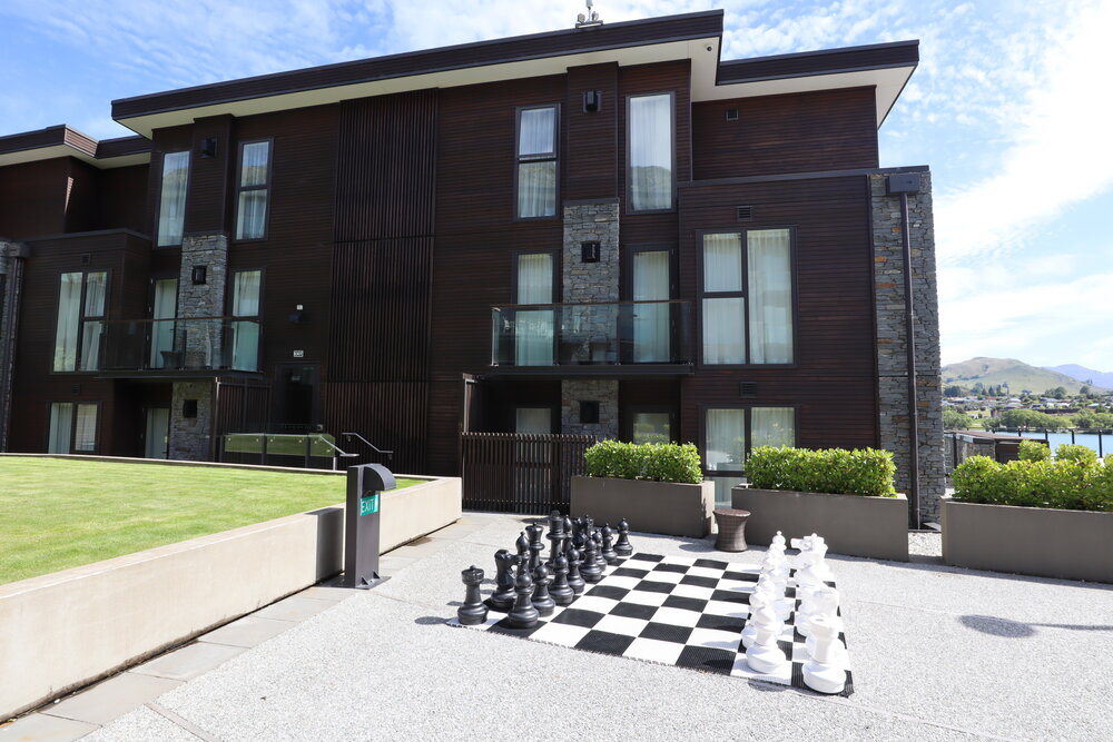 Hilton Queenstown – Courtyard chess set