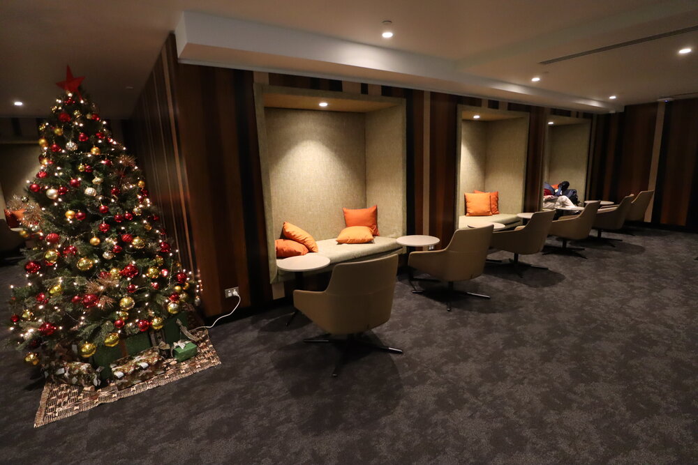 Fiji Airways Premier Lounge Nadi – Booth seating