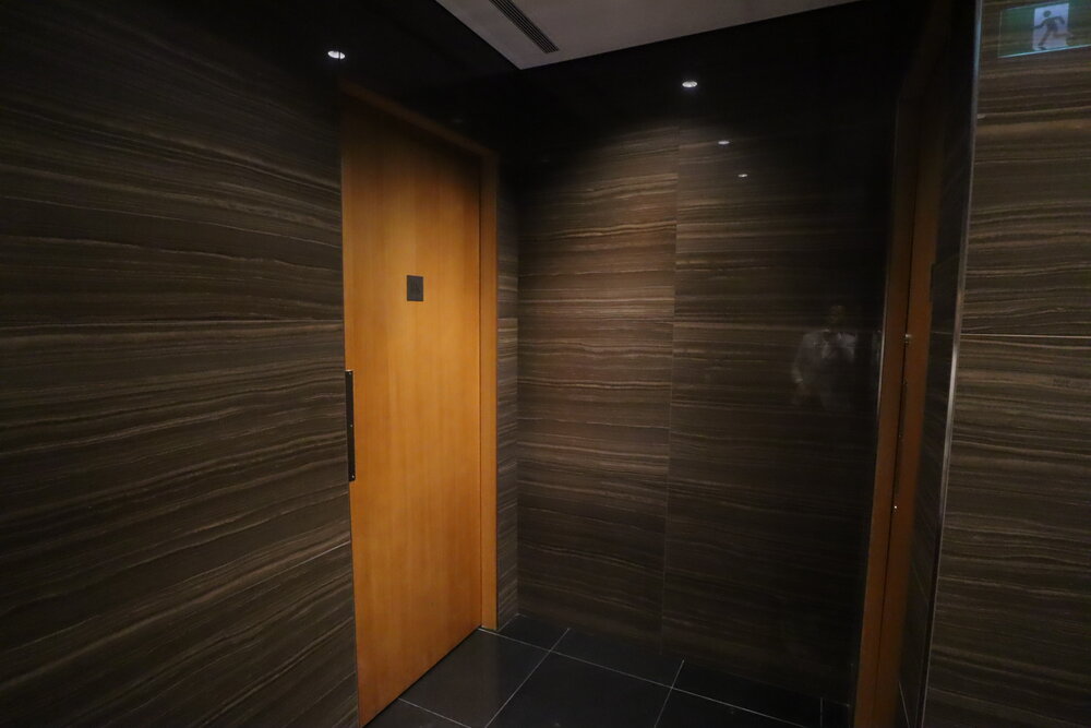 Air Canada Signature Suite Vancouver – Restrooms