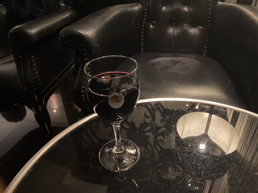 W Doha – Executive WIP Lounge red wine