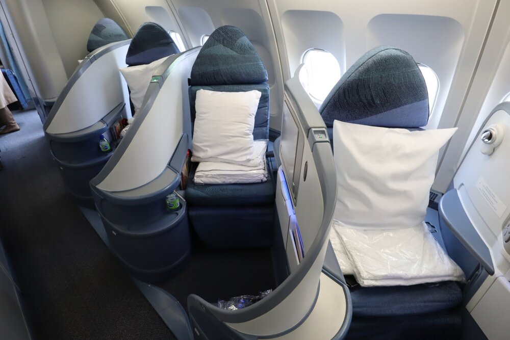 Air Canada A330 business class – Window seats