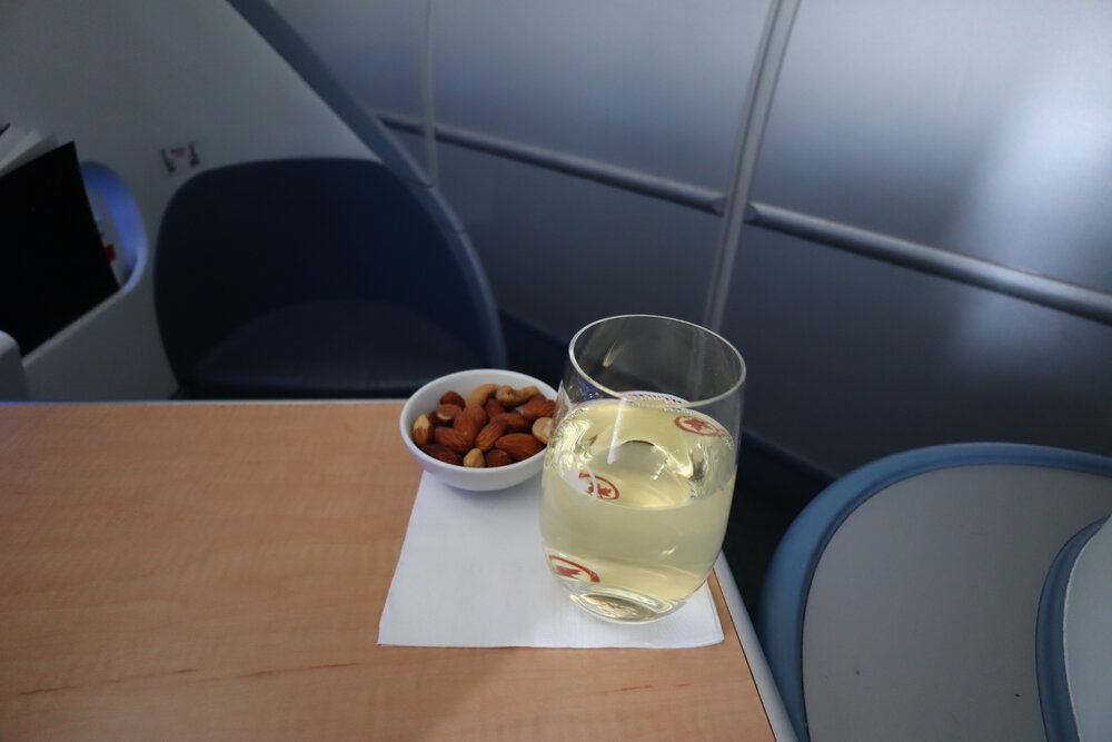 Air Canada A330 business class – Champagne