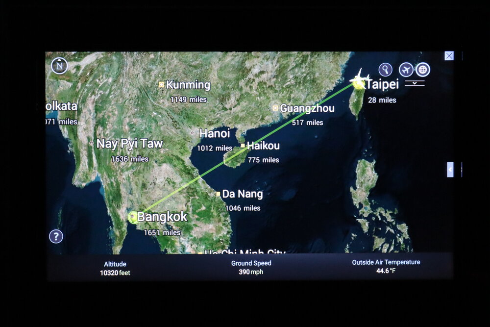 EVA Air 787 business class – Airshow en route to Bangkok