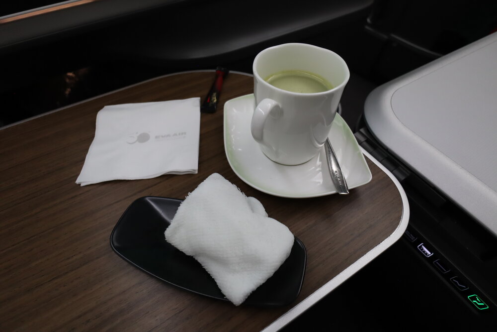 EVA Air 787 business class – Matcha milk tea, round 2