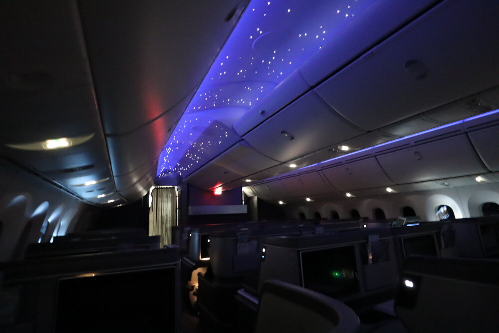 EVA Air 787 business class – Mood lighting