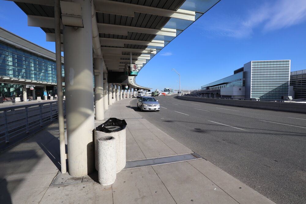 Toronto Pearson International Airport – Exterior