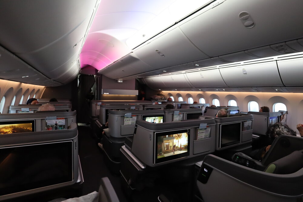 EVA Air 787 business class – Cabin