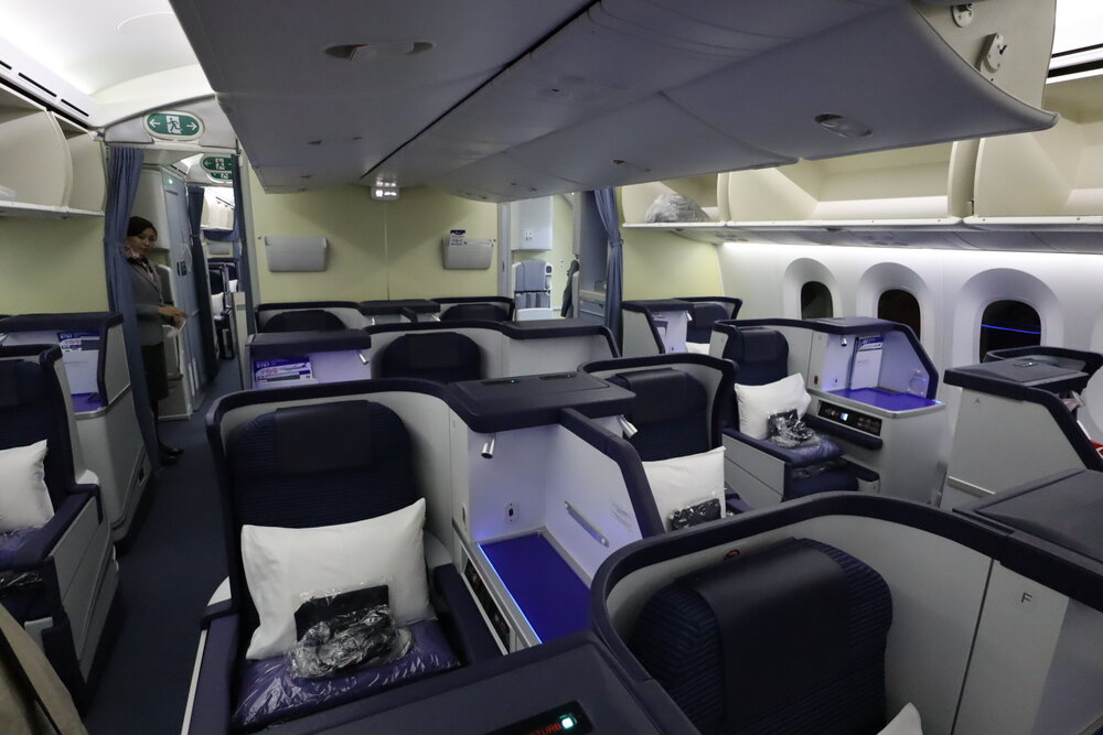 ANA 787 business class – Cabin