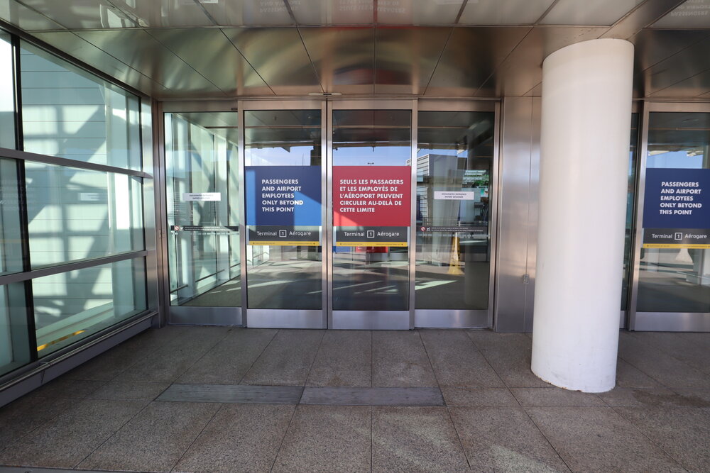 Toronto Pearson International Airport – Entrance