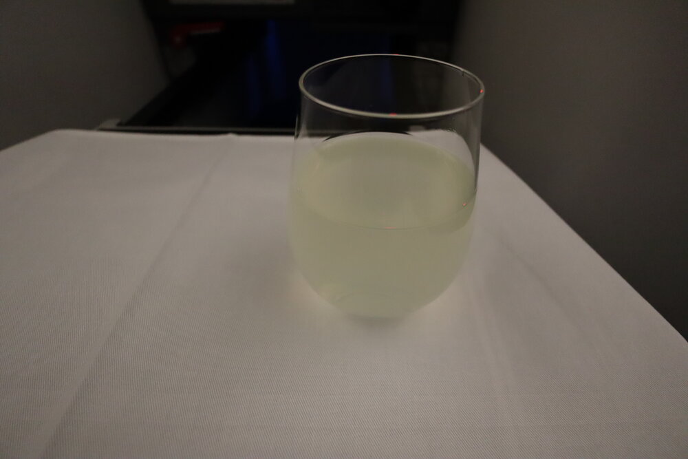 ANA 787 business class – Kabosu citrus drink