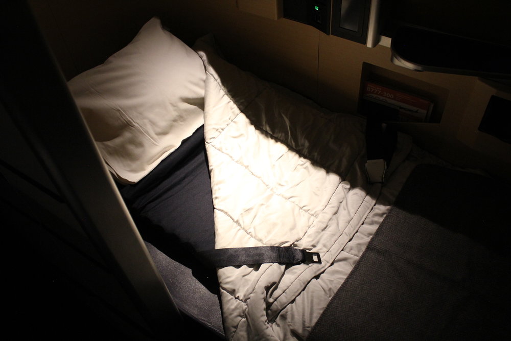 ANA First Class – Bed