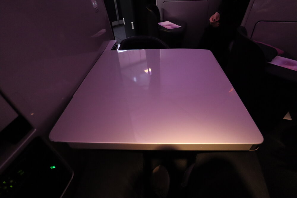 Air New Zealand business class – Tray table