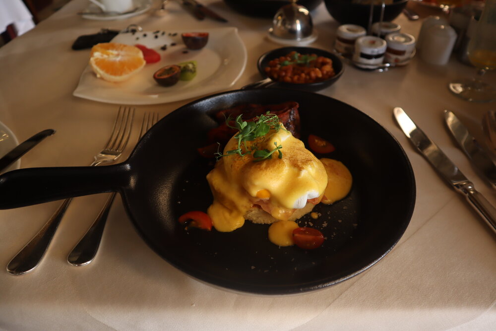 Al Maha Desert Resort Dubai – Eggs Benedict