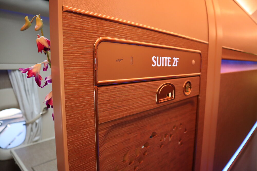 Emirates 777 New First Class – Suite 2F