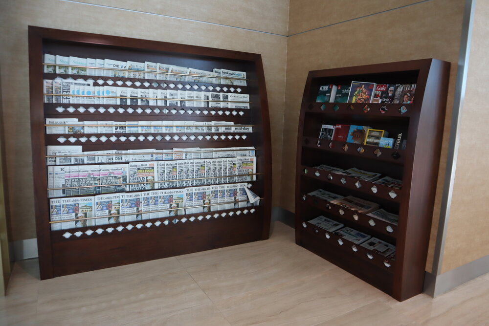 Emirates First Class Lounge Dubai (Concourse B) – Newspaper rack