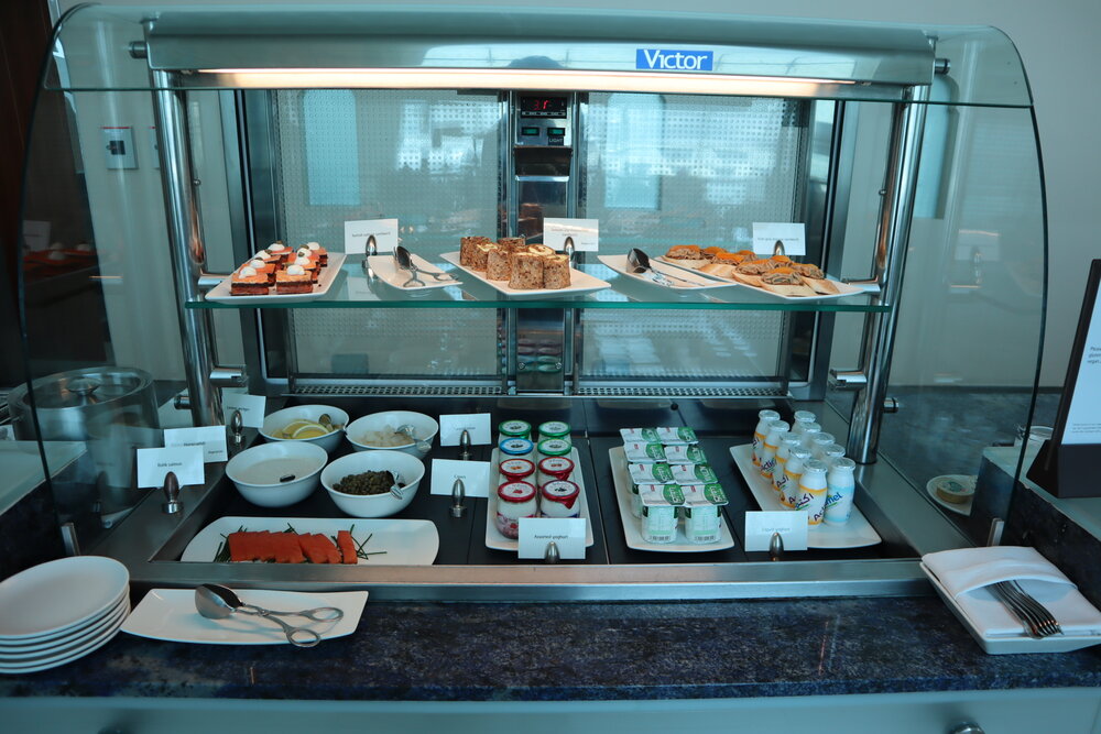 Emirates-First-Class-Lounge-Dubai-Concourse-B-38.JPG