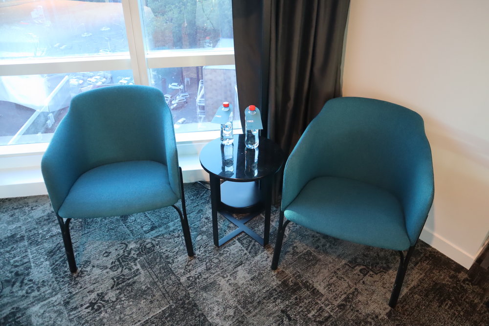 Four Points by Sheraton Auckland – Corner Room chairs