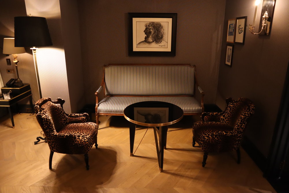 Hôtel de Berri Paris – Berri Suite sitting area