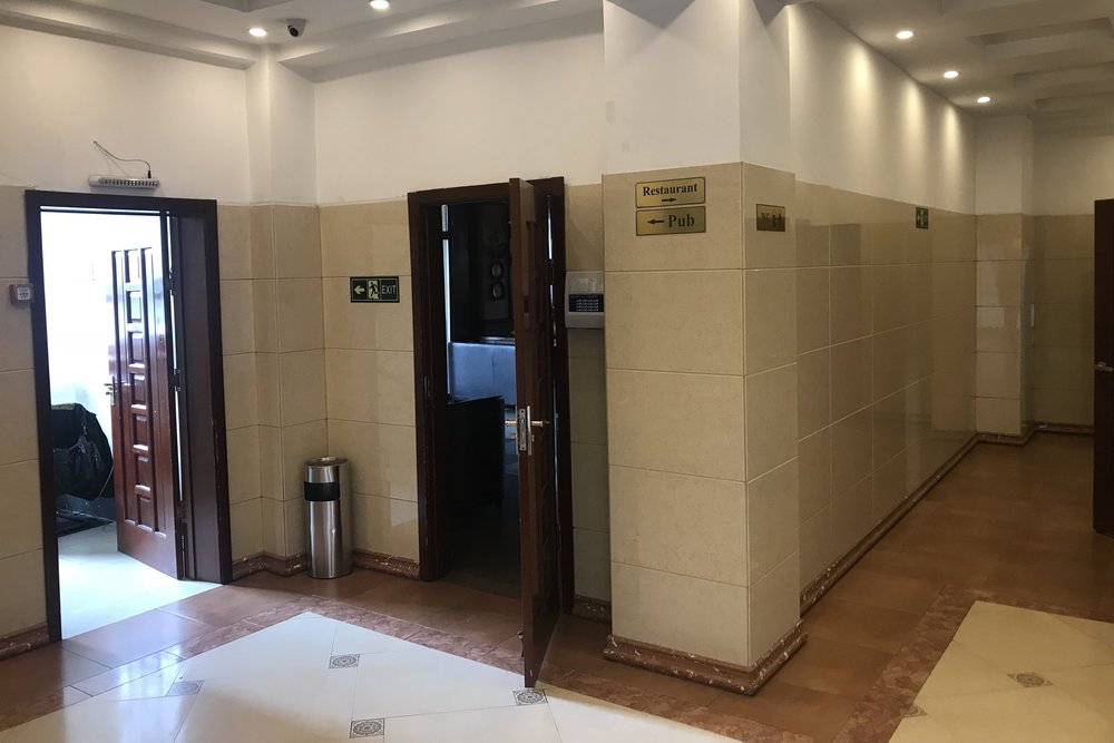 Best Western Gobi’s Kelso Ulaanbaatar – Entrance to pub