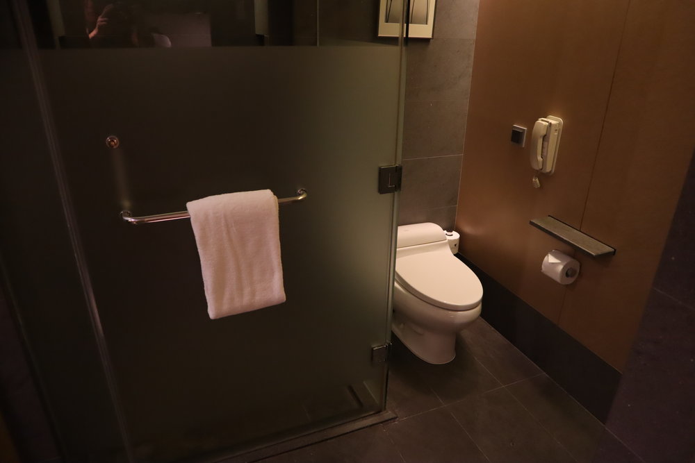 JW Marriott Dongdaemun Square Seoul – Shower