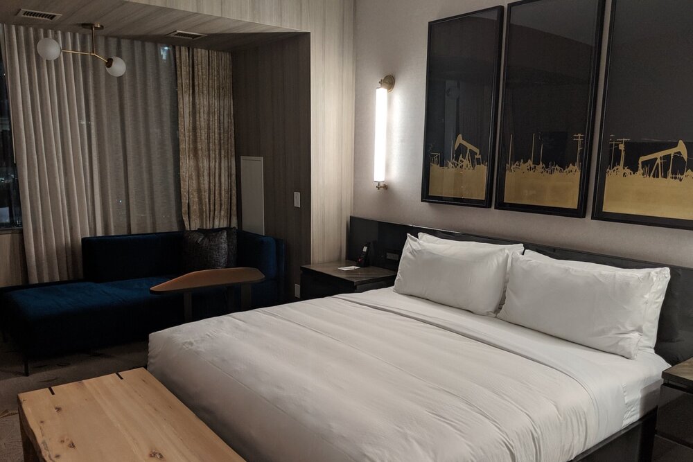 JW Marriott Edmonton ICE District – Deluxe Room