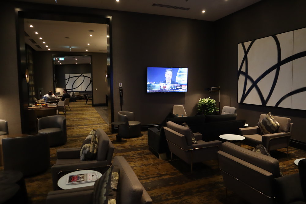 JW Marriott Parq Vancouver – Executive Lounge seating area