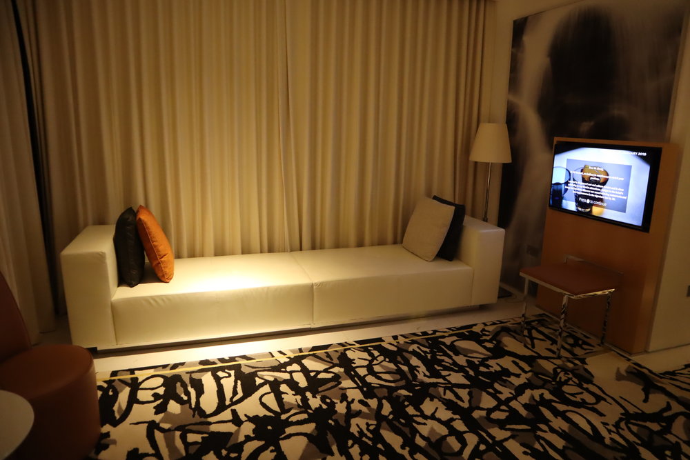 JW Marriott Singapore South Beach – Deluxe Room furniture