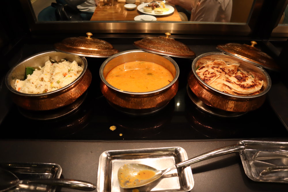 JW Marriott Singapore South Beach – Beach Road Kitchen curry station