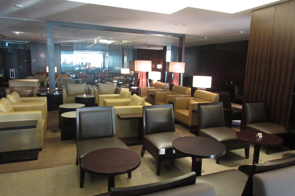 Japan Airlines First Class Lounge Tokyo Narita – Seating area