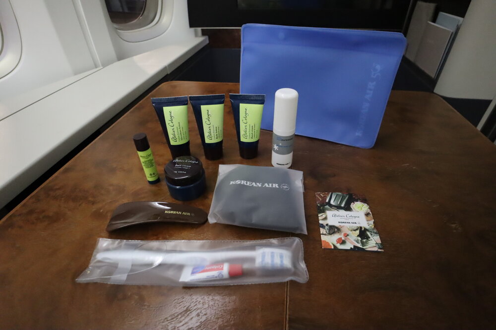 Korean Air 747 First Class – Amenity kit contents