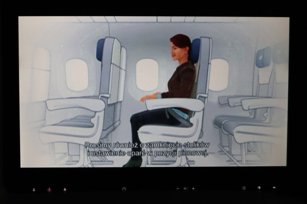 LOT Polish Airlines business class – Safety video